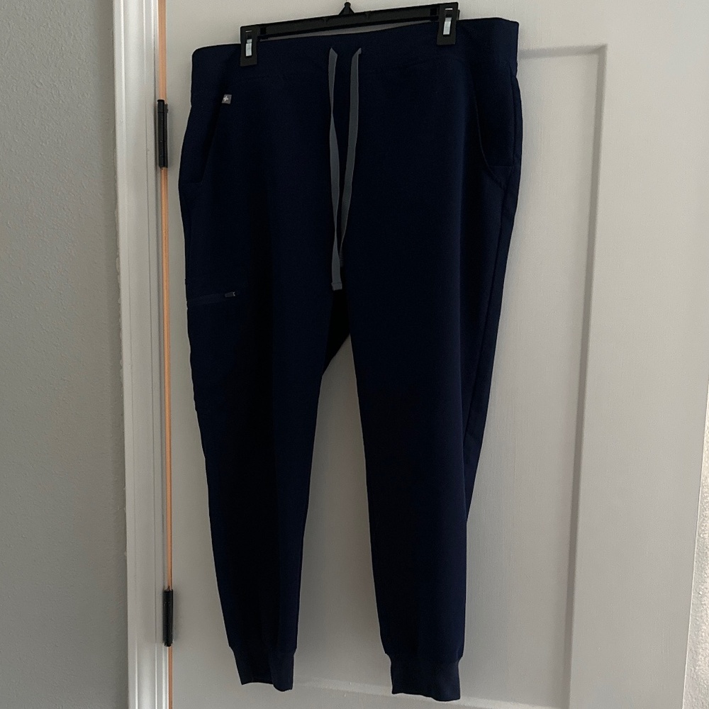 Zamora™ Jogger Scrub Pants